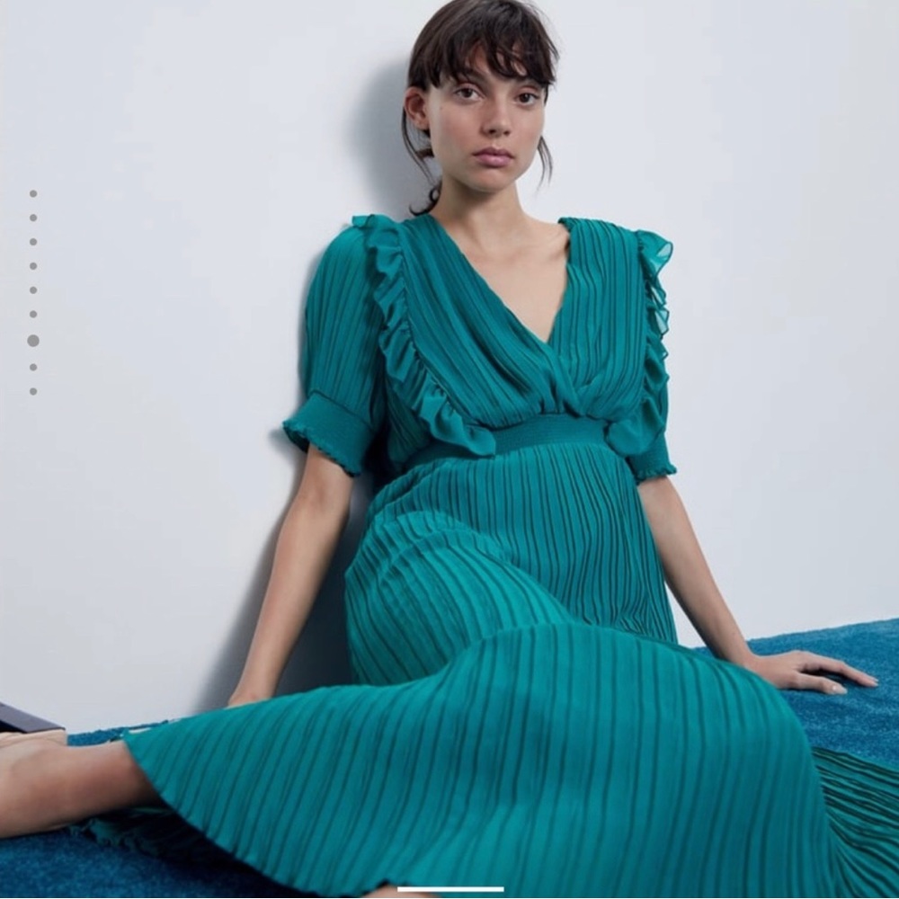 Zara Pleated Midi Dress Emerald Puff Sleeves MEDIUM